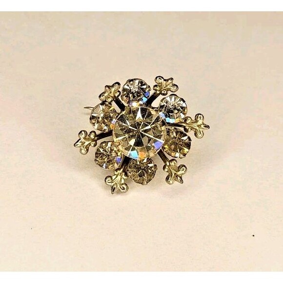 Unbranded Jewelry - Vintage Estate Clear Rhinestone Brooch Lapel Pin Dainty Costume Retro Jewelry